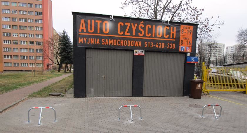 Jak umyć auto na myjni bezdotykowej?