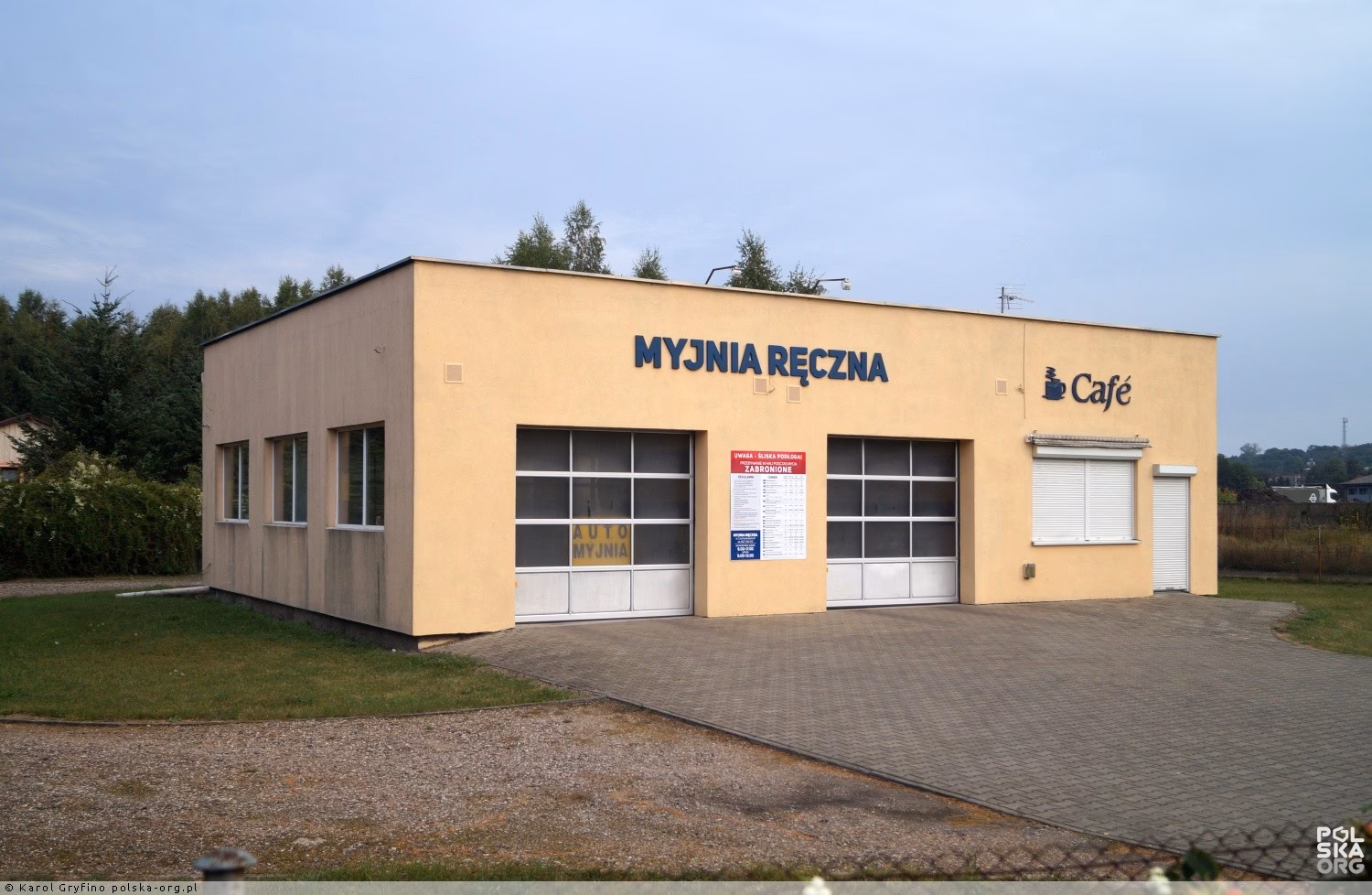 Czym się różni myjnia ręczna od automatycznej?