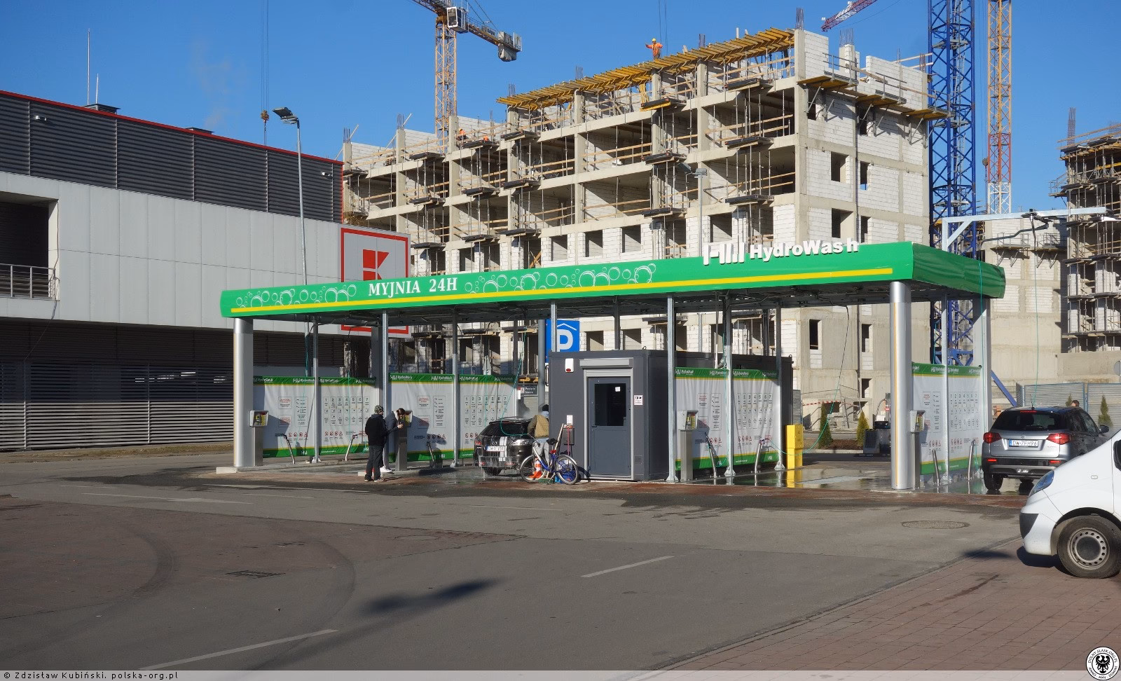 Gdzie dokładnie znajduje się myjnia ręczna przy Kauflandzie we Wrocławiu?