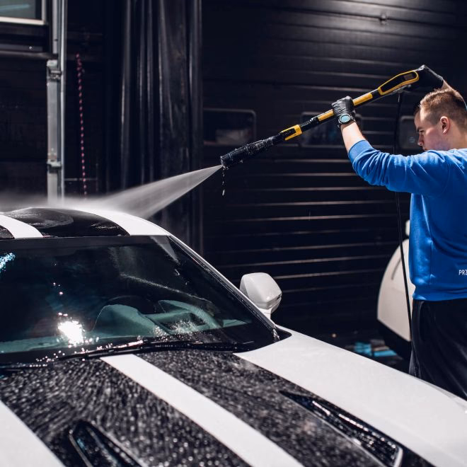 Ile kosztuje mycie ręczne samochodu?