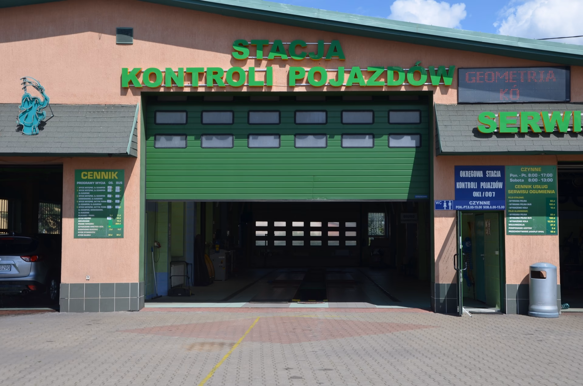 Czy warto samemu myć auto?