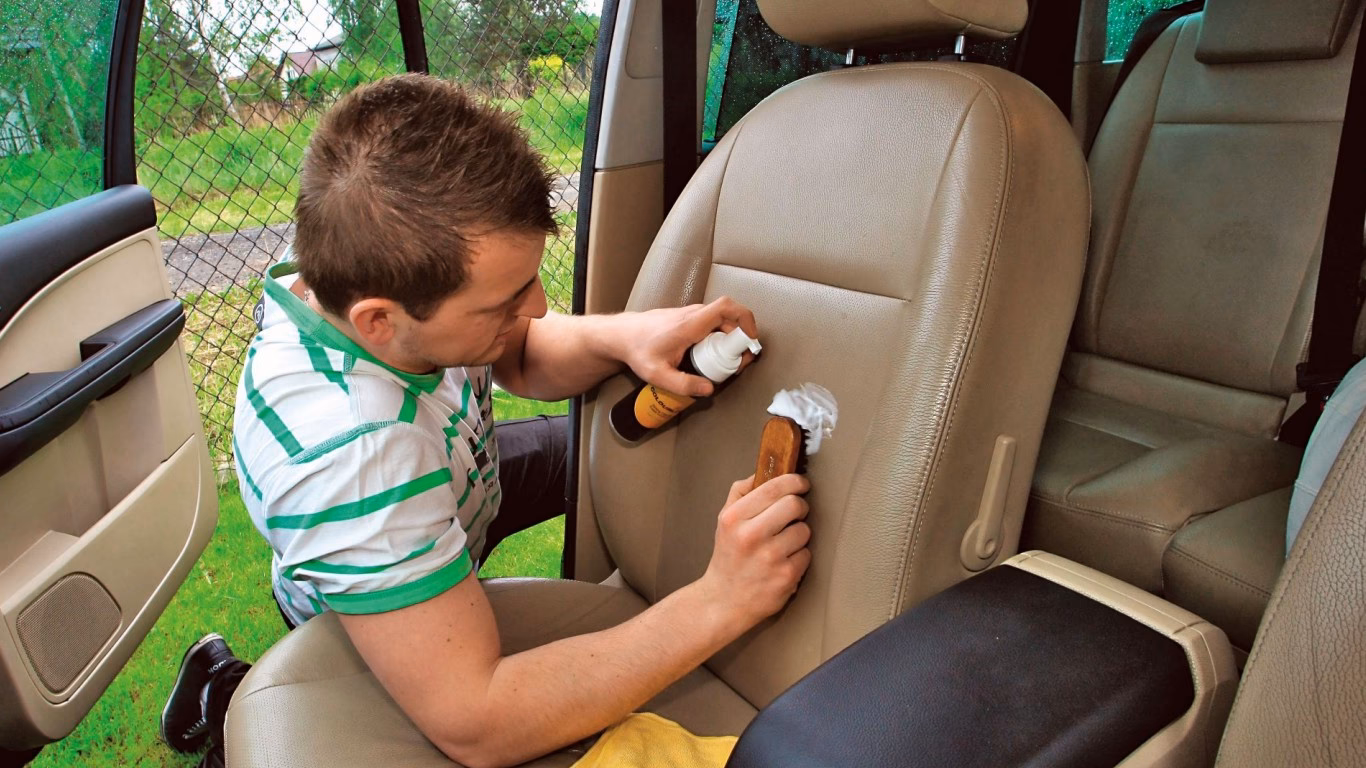 Jak myć auto żeby nie porysować?