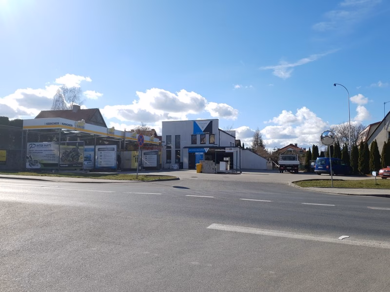 Czym najlepiej myć auto na myjni?